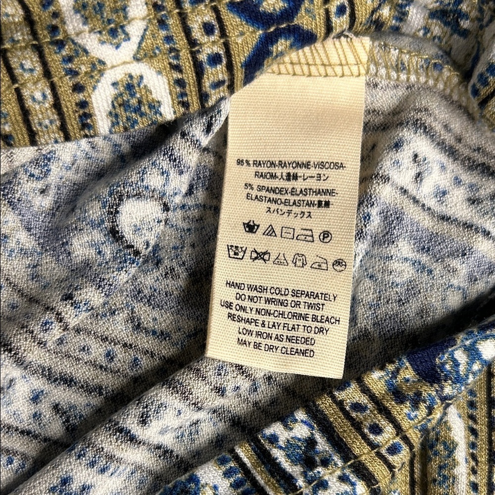 Free People Mock Neck Printed Top | Navy & Beige | Stretchy - Picture 10 of 11